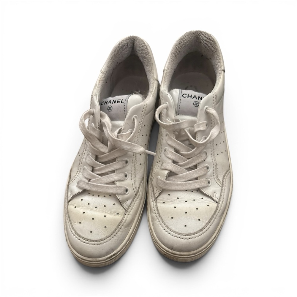 CHANEL Leather Low-Top Sneakers - Picture 2 of 5